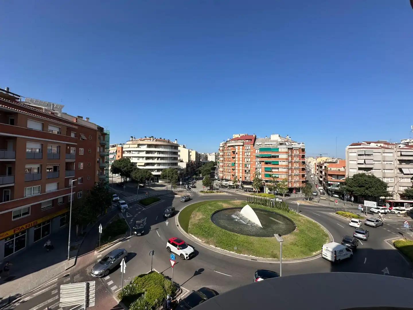Vista exterior de Piso en venta en Terrassa con Calefacción, Balcón y Alarma
