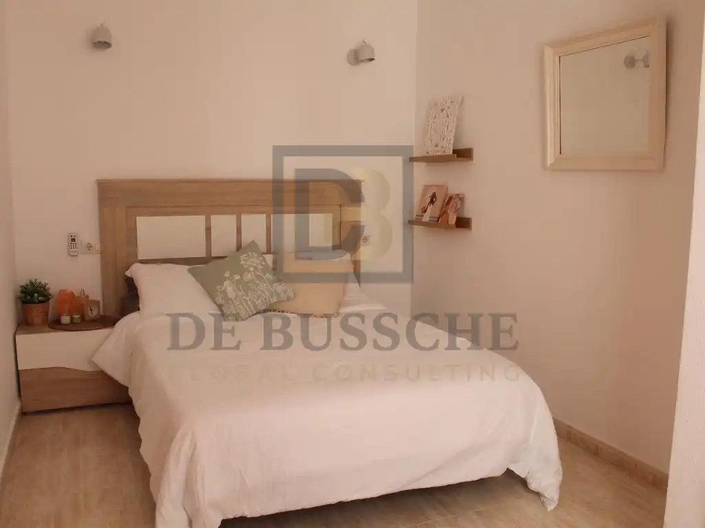 Habitación de Piso de alquiler en Torrevieja con Piscina, Amueblado y Lavadora