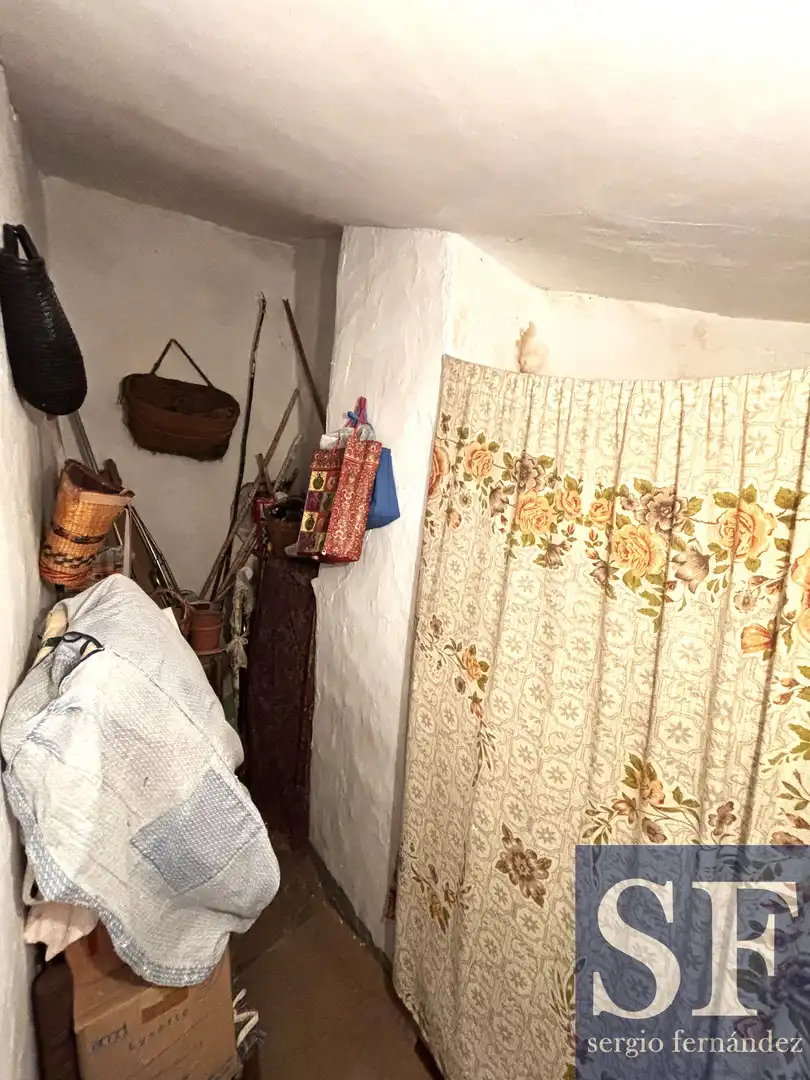 Schlafzimmer von Einfamilien-Reihenhaus zum Verkauf in Canillas de Aceituno