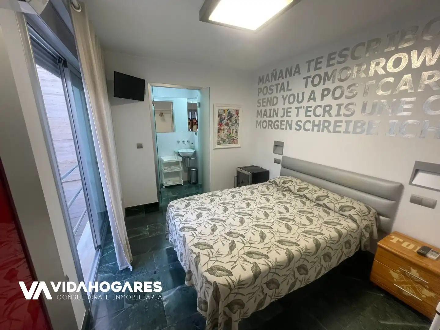 Habitación de Edificio en venta en Rota