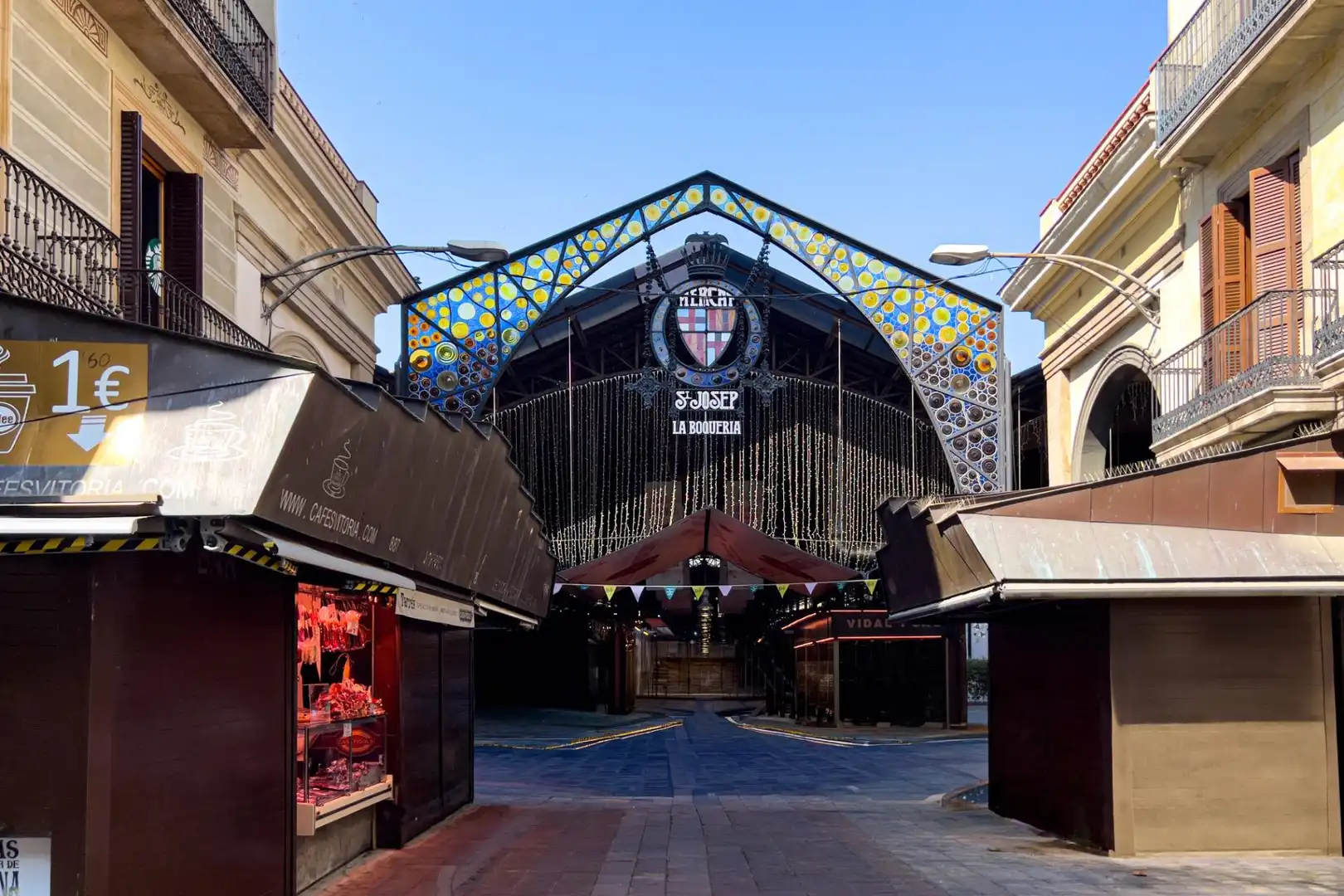 Flat for sale in Barcelona  with Alarm