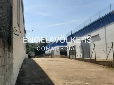 Nau industrial de lloguer a Centre - Eixample – Can Llobet