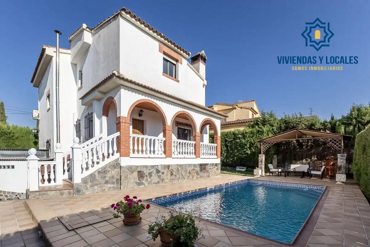 Chalet en venta en Gójar