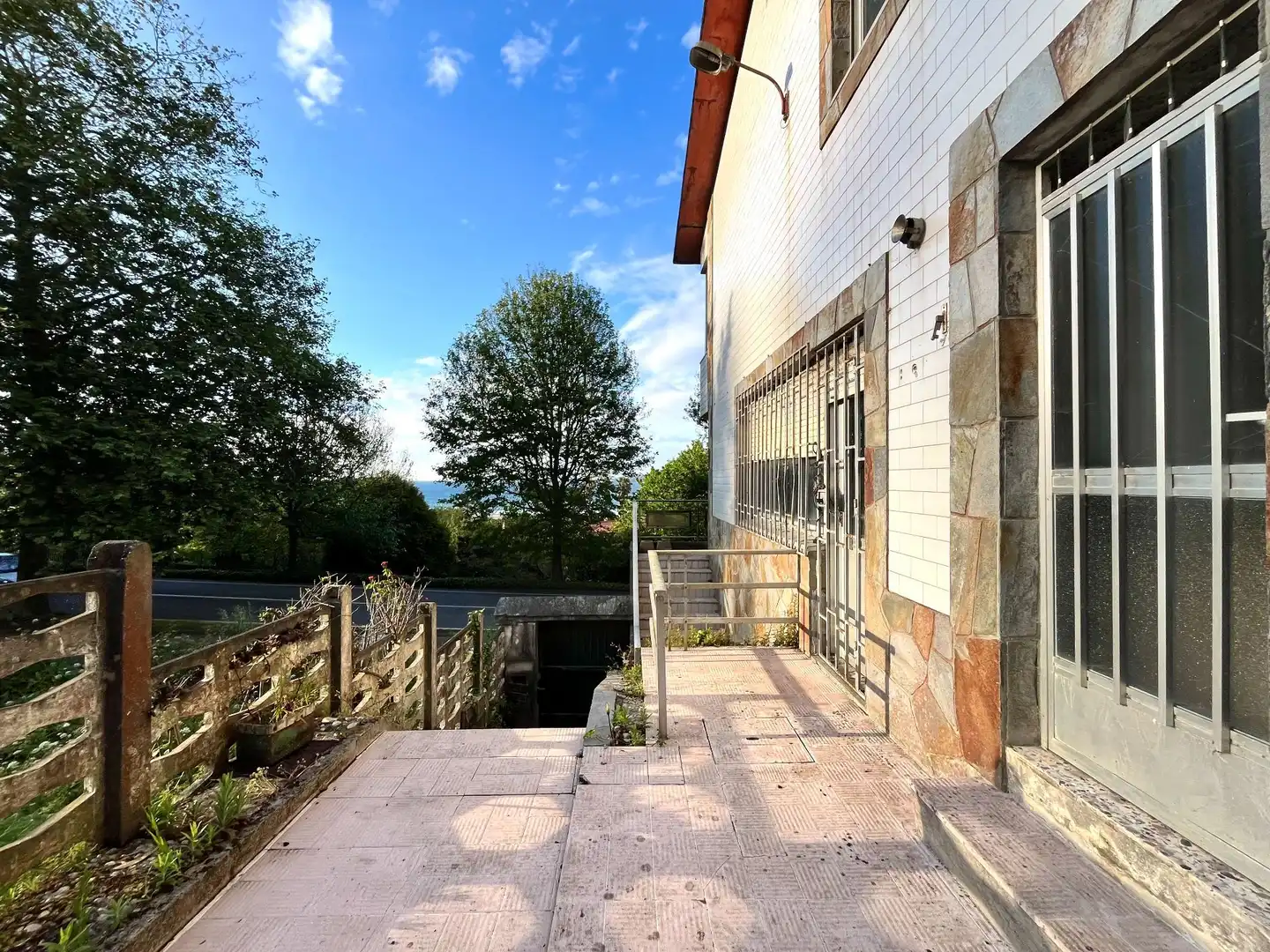 Exterior view of Houses for sale in Oleiros