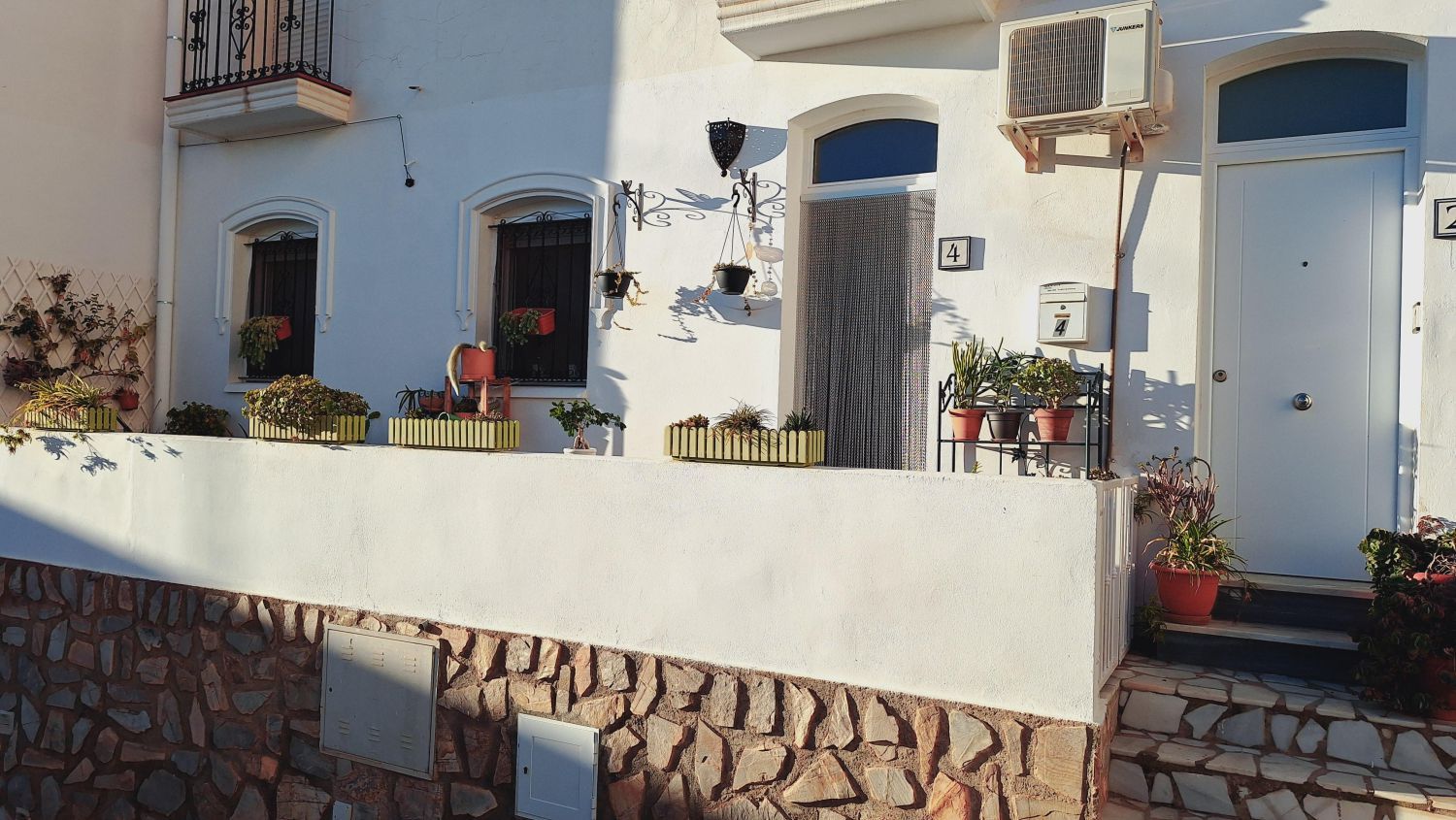 Balcony of House or chalet for sale in Mojácar  with Air Conditioner and Balcony