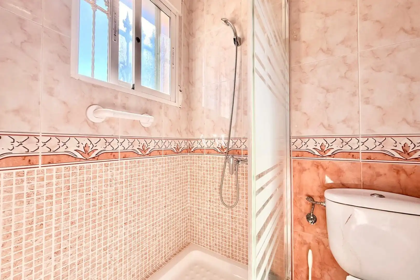 Bathroom of Houses for rent in Orihuela  with Air Conditioner, Heating and Terrace