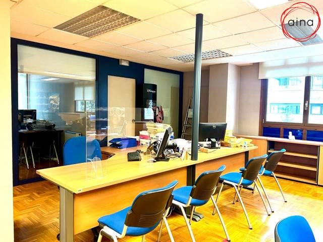 Oficina en Alquiler en Calle MONASTERIO DE TULEBRAS en San Juan