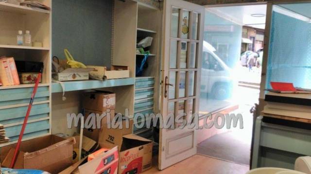 Local comercial en Alquiler en Abaro Etorbideà en Casco Viejo - Muelle