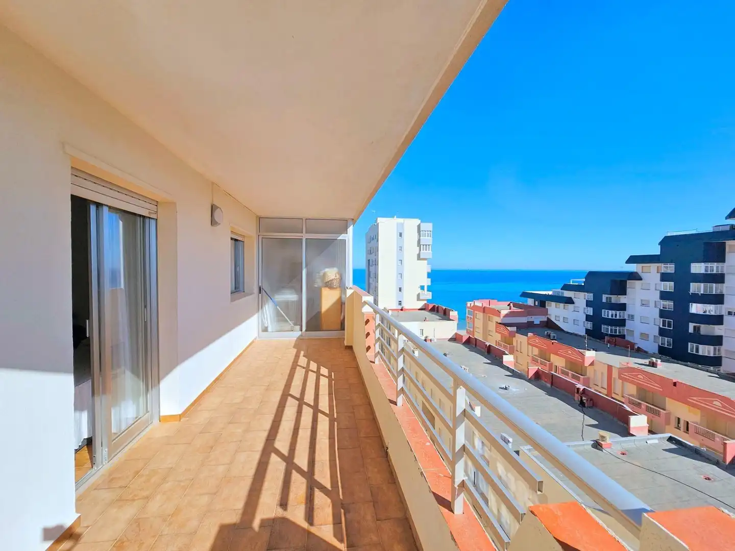 Terraza de Piso en venta en La Manga del Mar Menor con Terraza y Piscina comunitaria