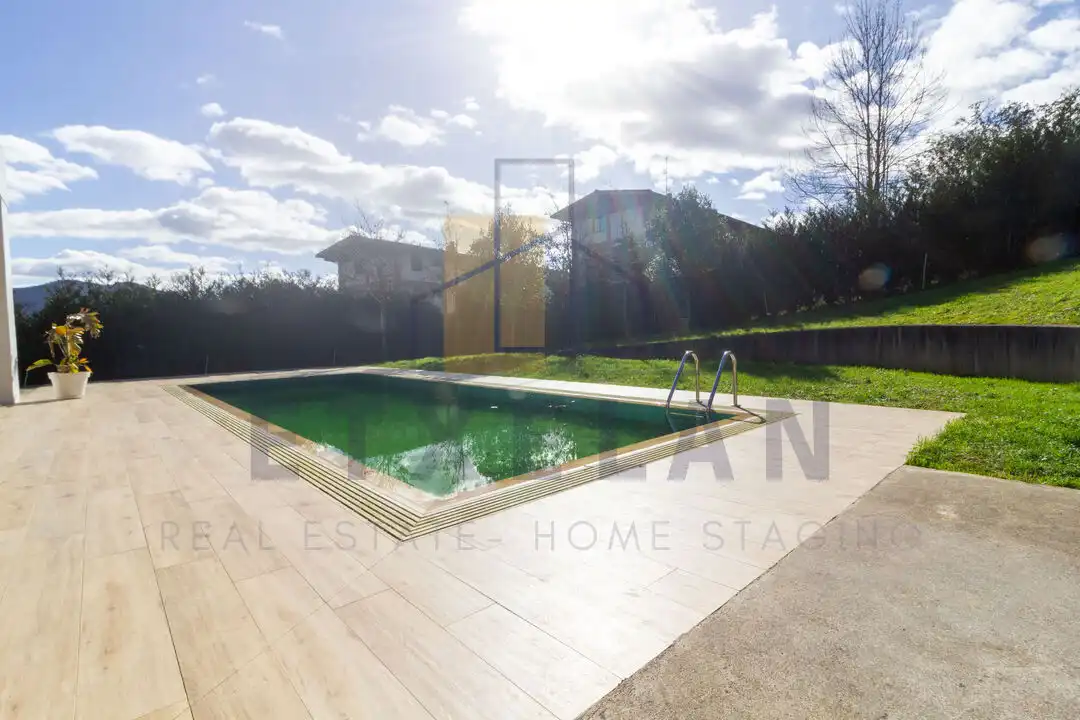 Swimming pool of Houses for sale in Berriz  with Heating, Private garden and Swimming Pool