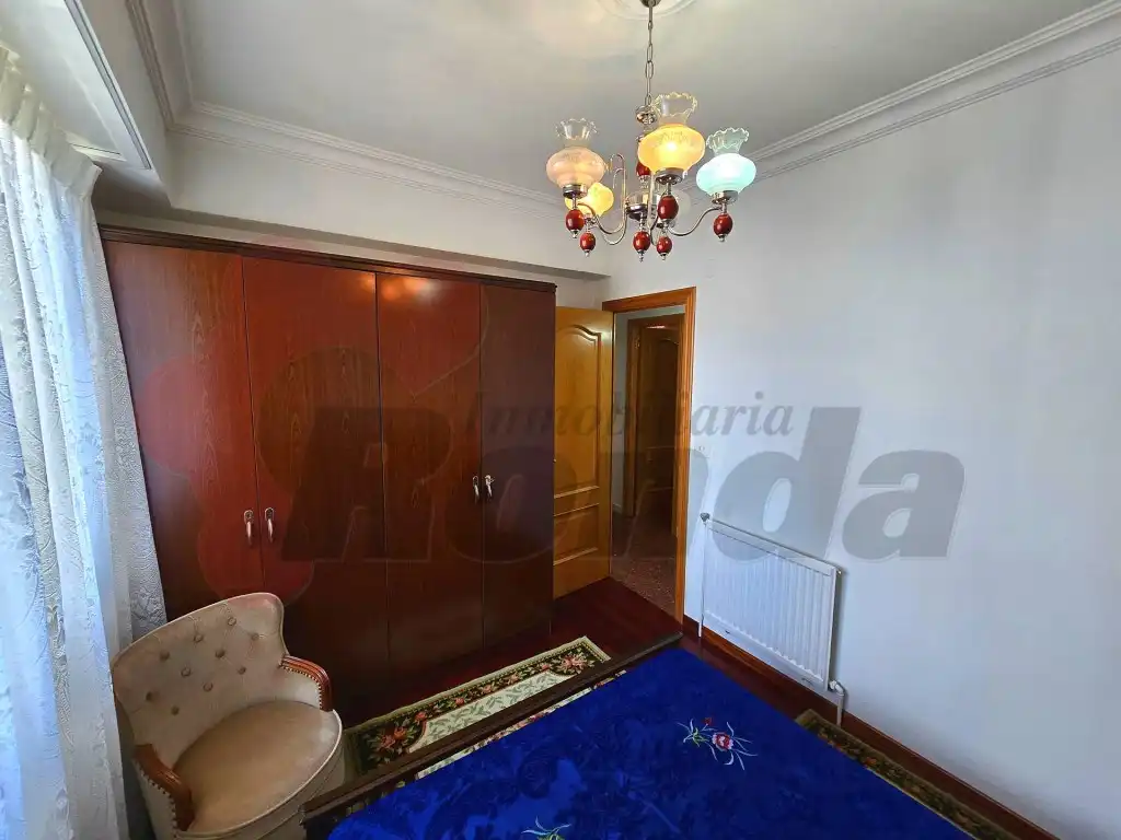Bedroom of Flat for sale in Lugo
