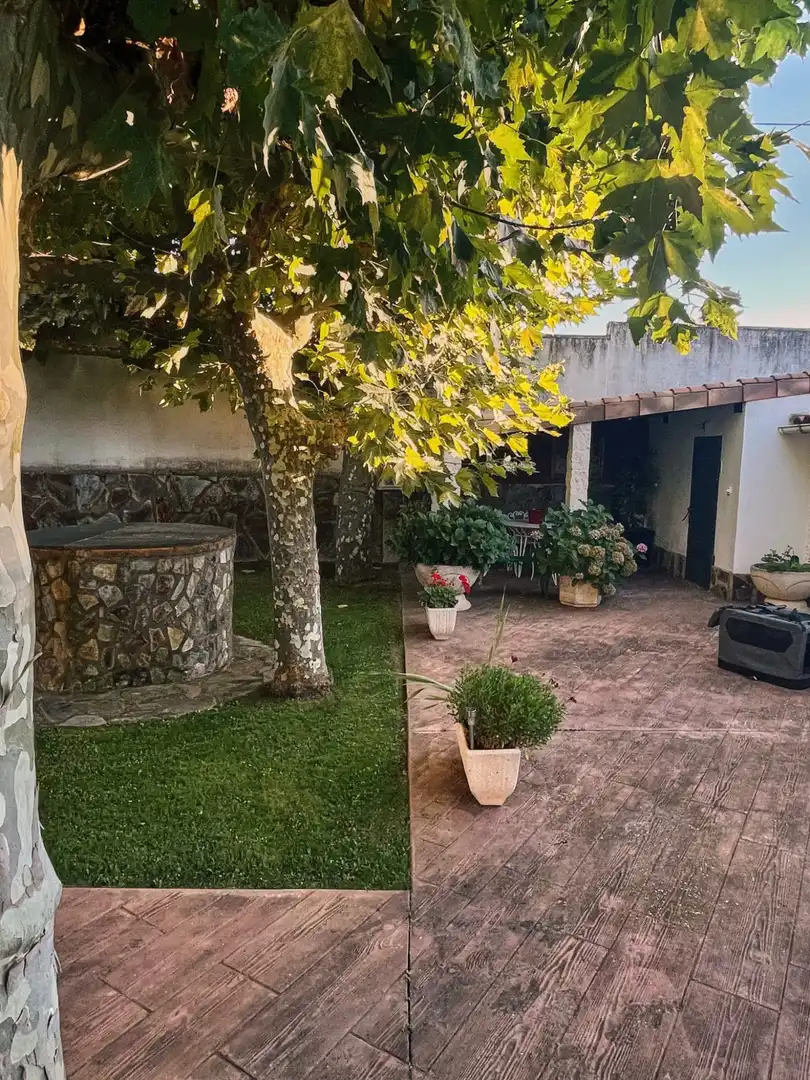 Jardín de Casa o chalet en venta en Albelda de Iregua con Aire acondicionado, Calefacción y Jardín privado