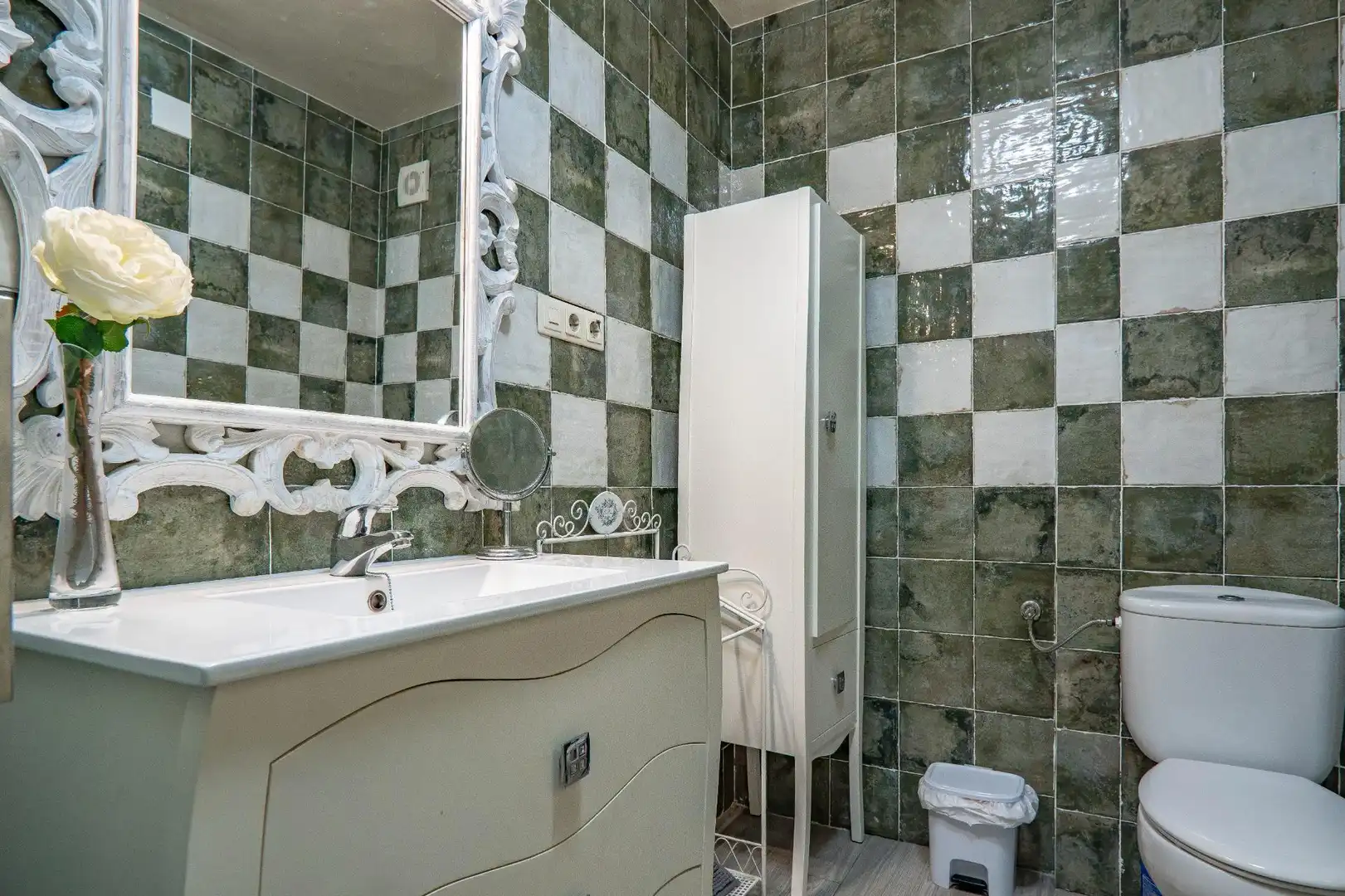 Badezimmer von Erdgeschoss zur Miete in Rincón de la Victoria mit Klimaanlage, Heizung und Terrasse