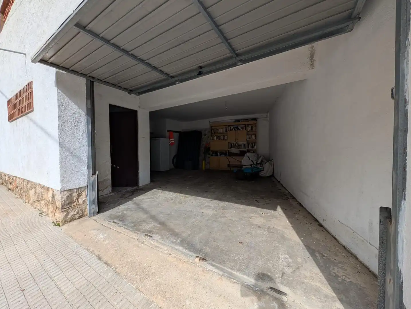 Parkplatz von Haus oder Chalet zum Verkauf in Roses mit Privatgarten, Terrasse und Möbliert