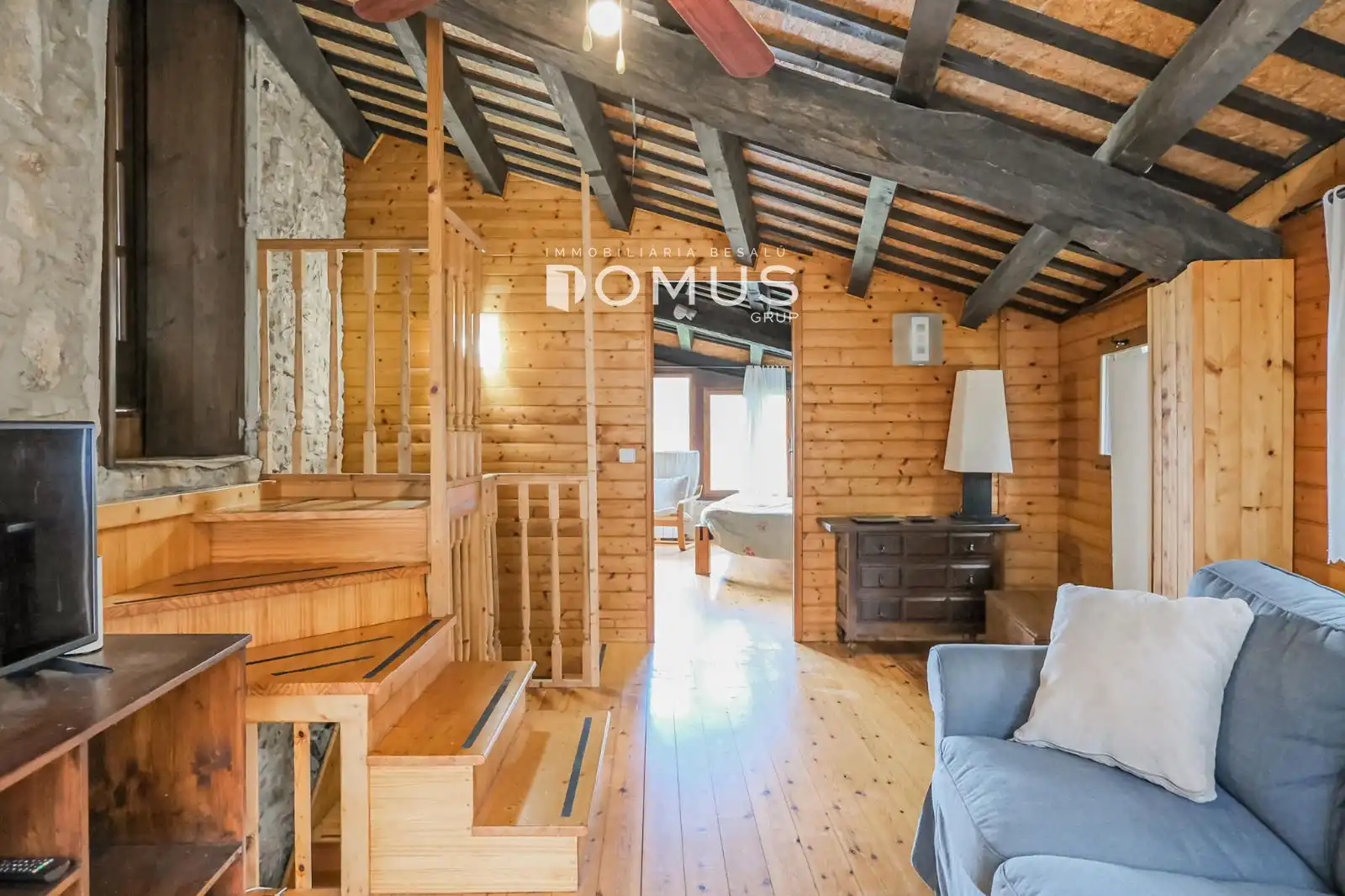 Habitación de Finca rústica en venta en Santa Pau con Calefacción, Parquet y Piscina