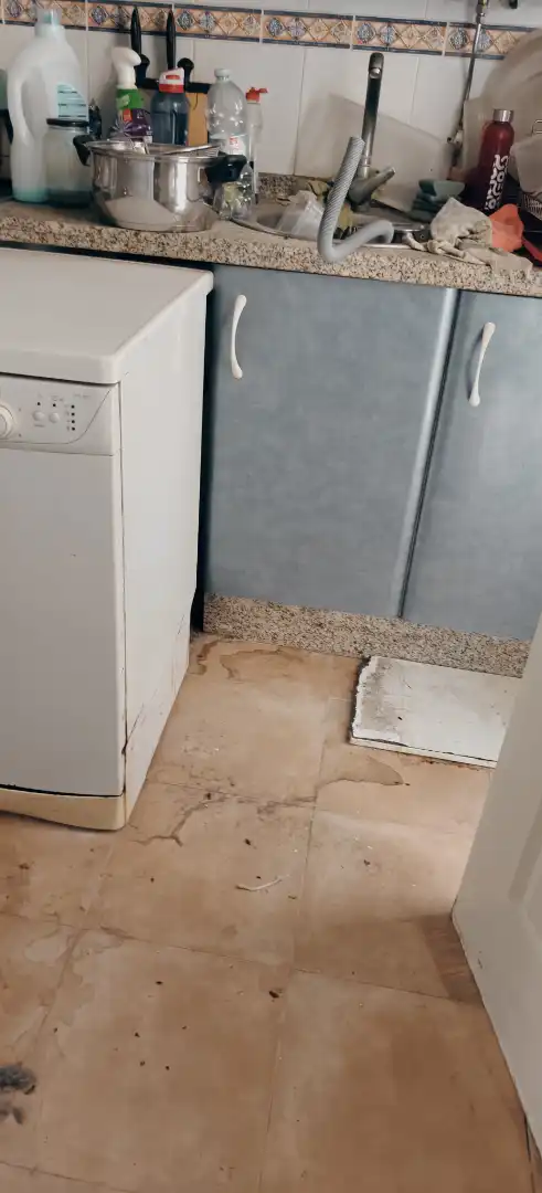 Baño de Dúplex en venta en Dos Hermanas con Aire acondicionado, Trastero y Horno