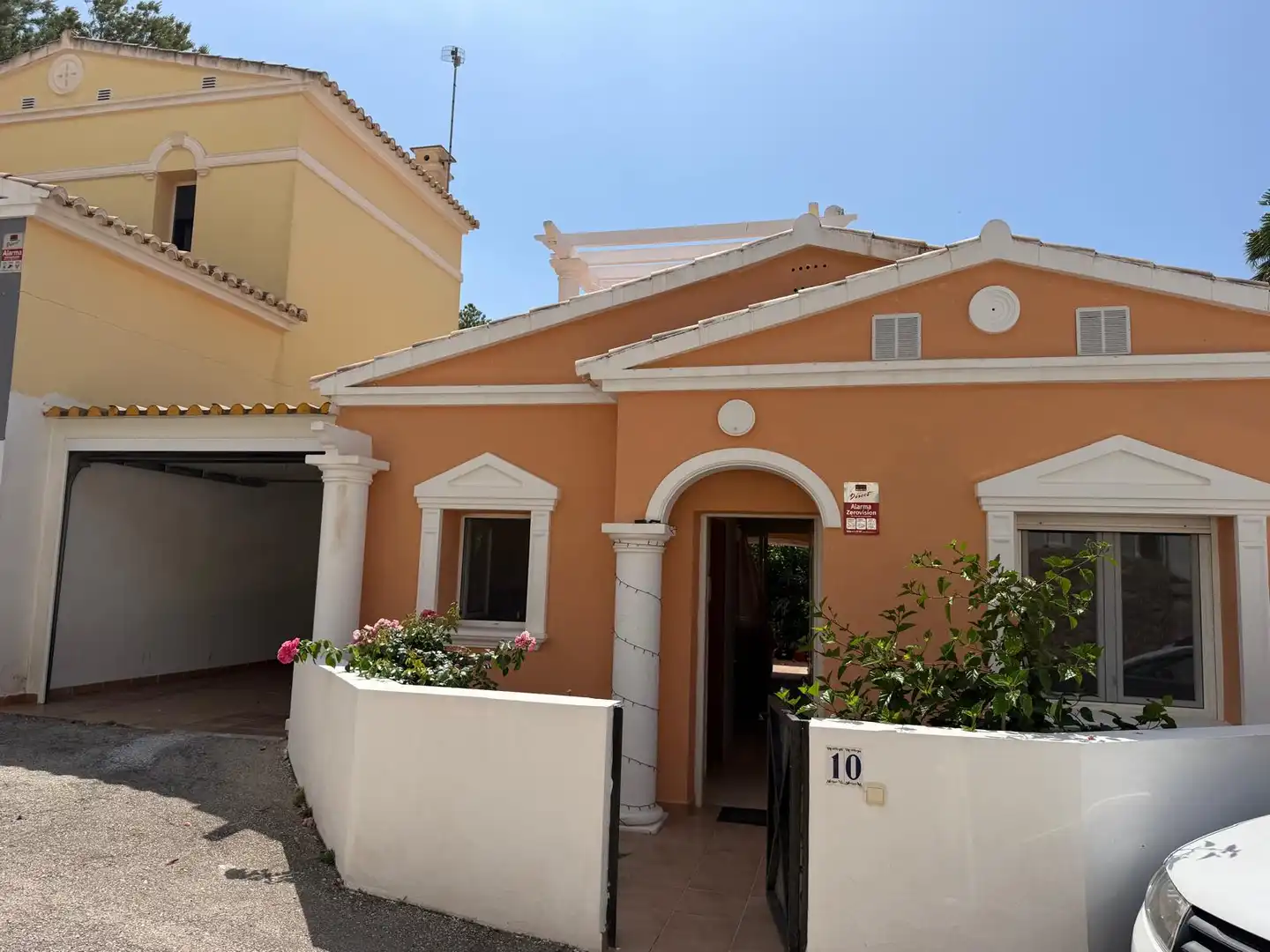 Casa con terraza en venta en Urbanizacion Cometa III, imagen 3