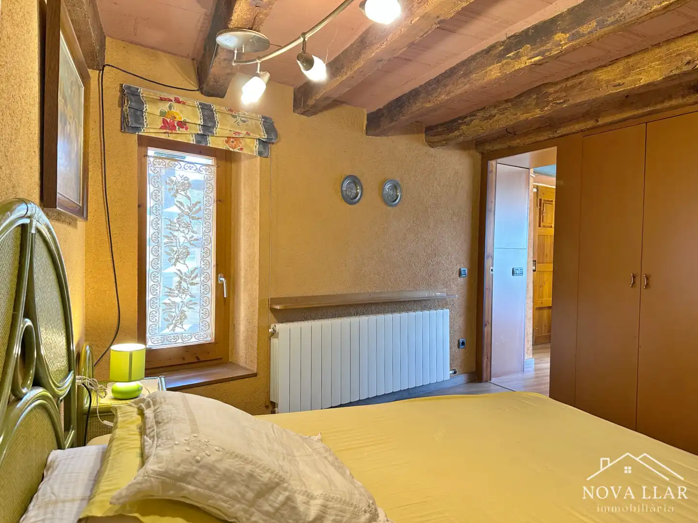 Habitación de Finca rústica en venta en Les Llosses con Calefacción, Jardín privado y Parquet