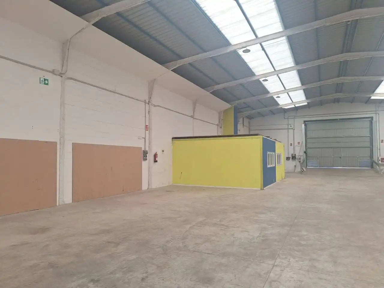 Nave industrial de alquiler en PeroGranda, La Pola Siero