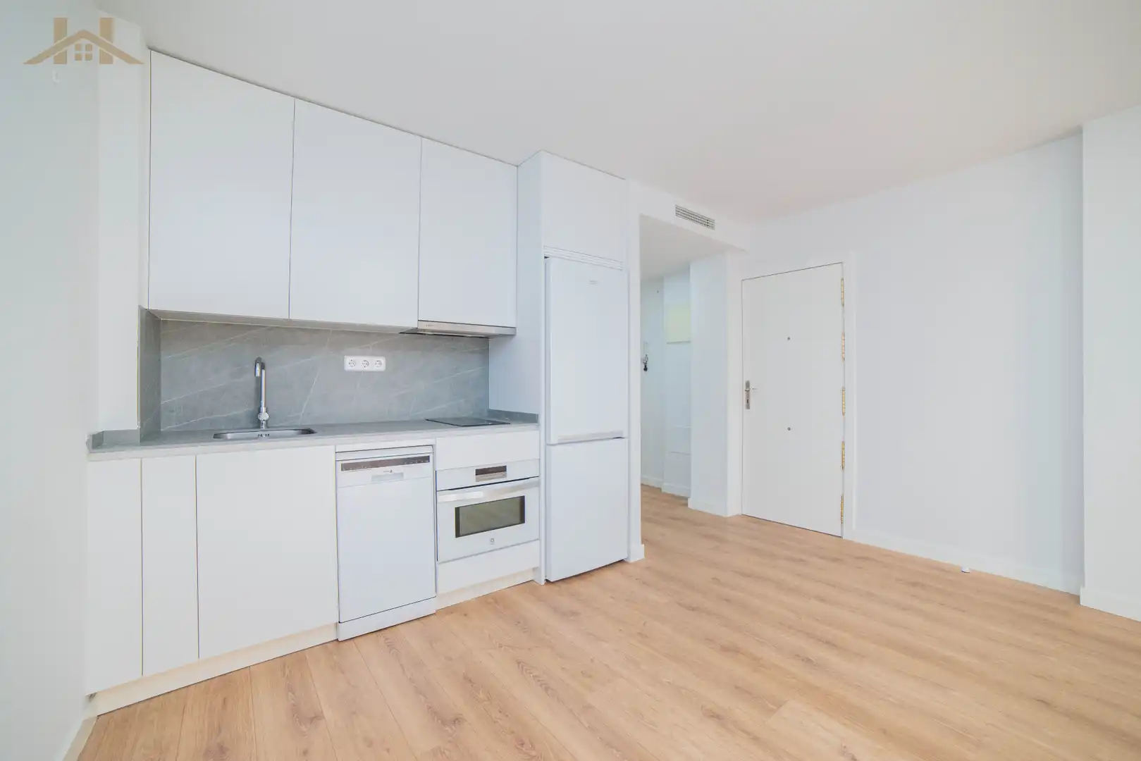 Küche von Wohnung zum Verkauf in Pinto mit Klimaanlage, Heizung und Abstellraum