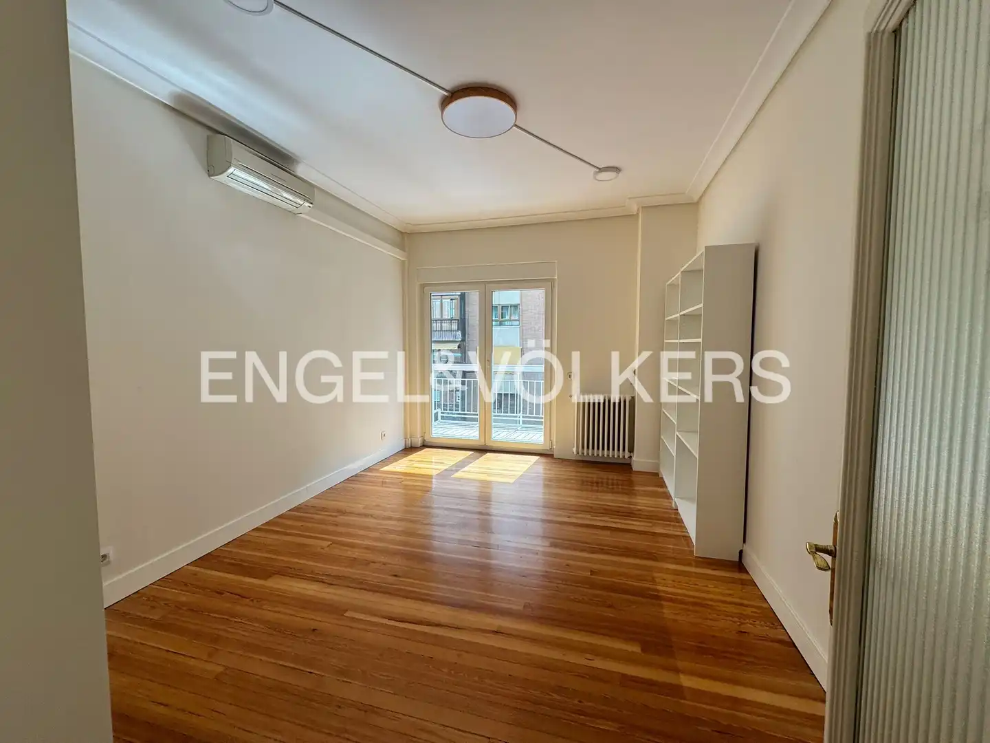 Piso en venta en Madrid con Aire acondicionado, Calefacción y Parquet