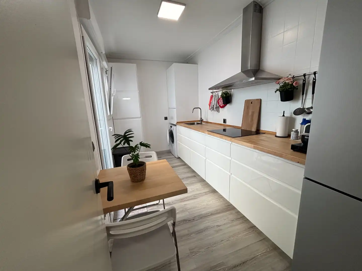 Cocina de Casa adosada en venta en Mairena del Aljarafe con Jardín privado, Parquet y Terraza