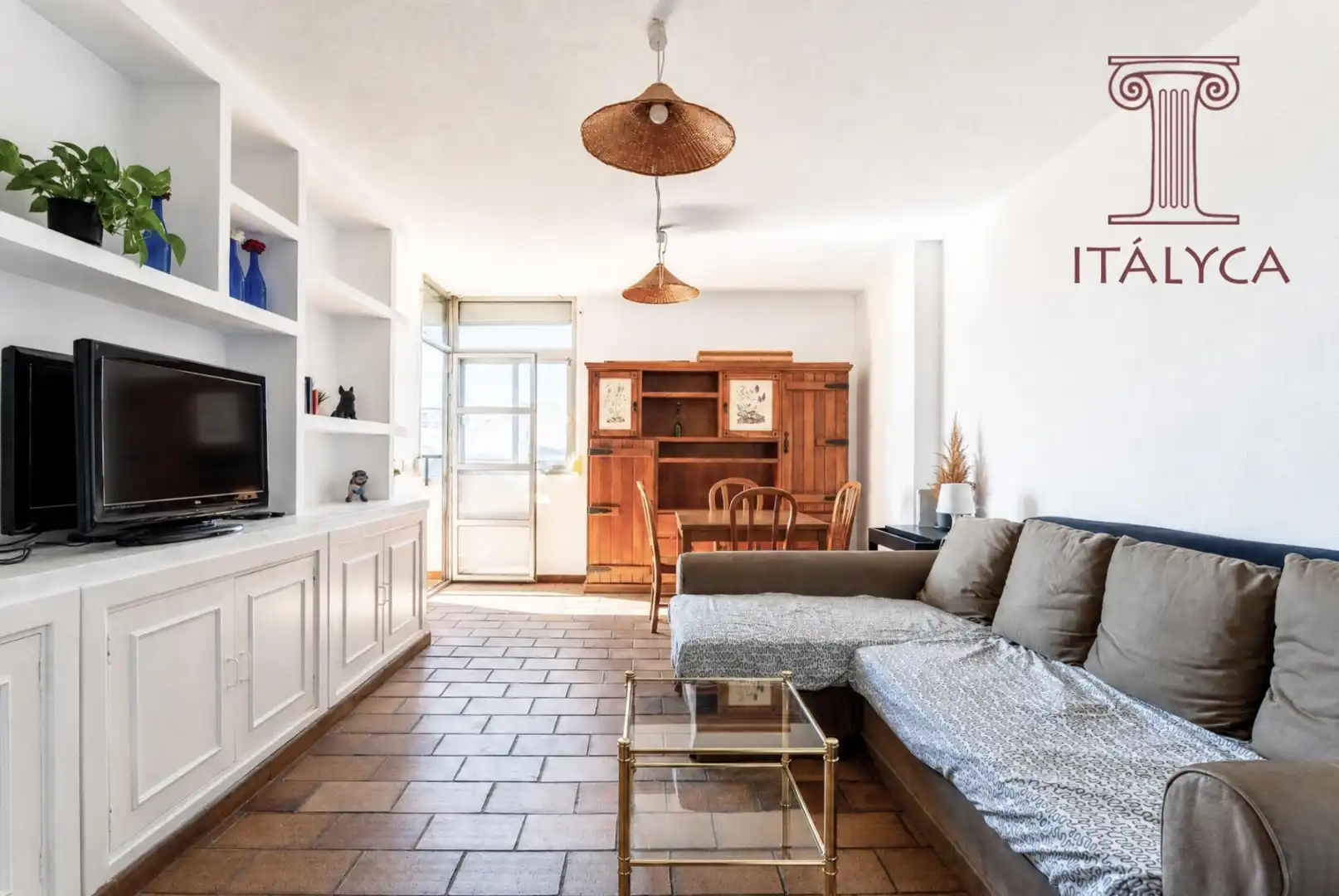Living room of Flat for sale in Sevilla  with Air Conditioner, Heating and Terrace