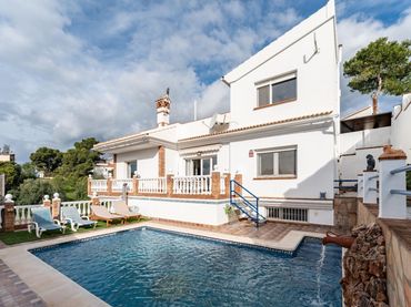 Xalet amb piscina en venda a OSA MENOR