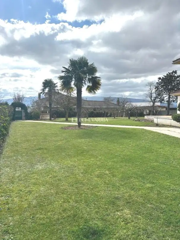 Chalet con jardín en venta en Medina de Pomar, imagen 3