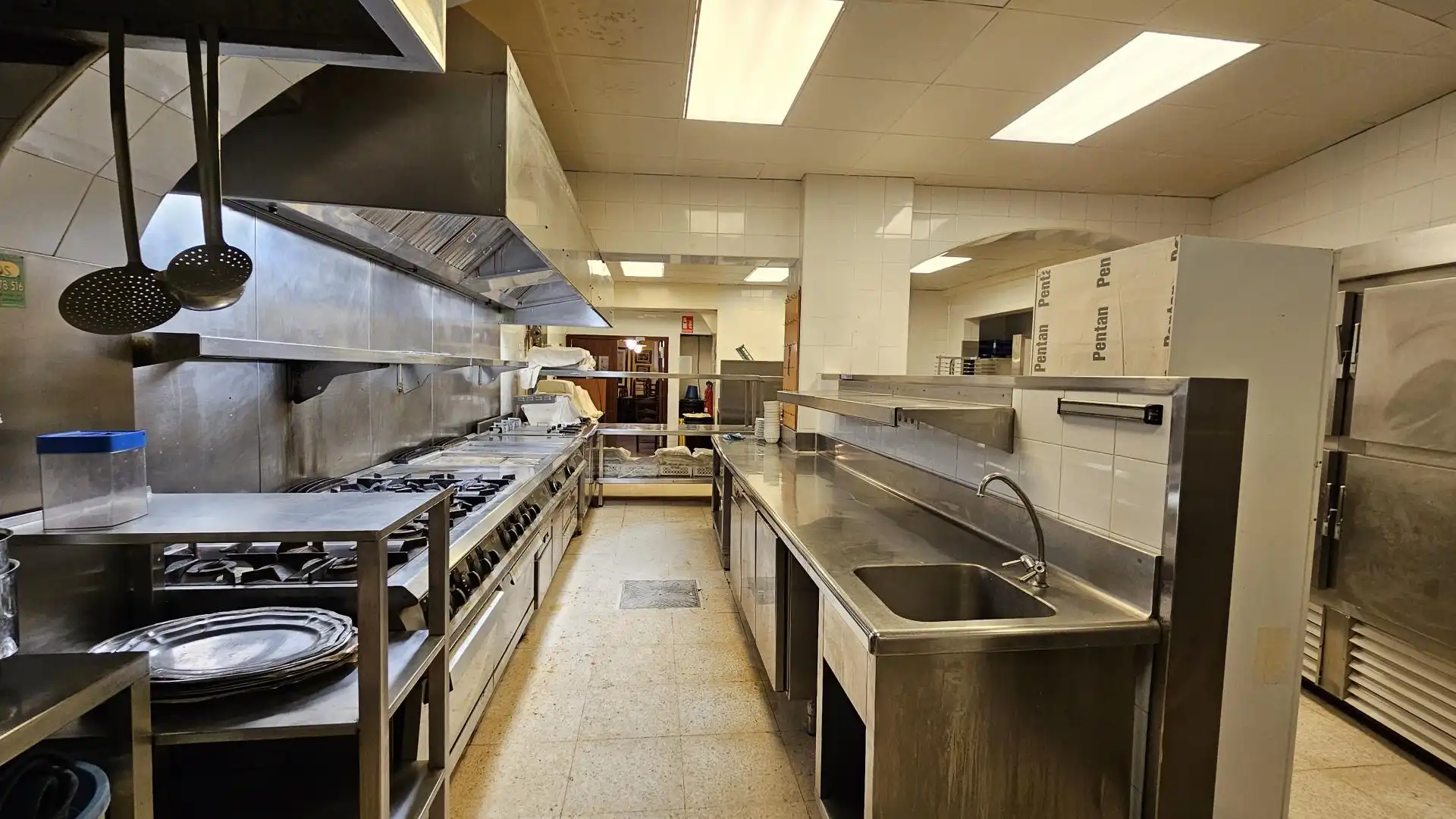 Cuina de Local de lloguer en Figueres