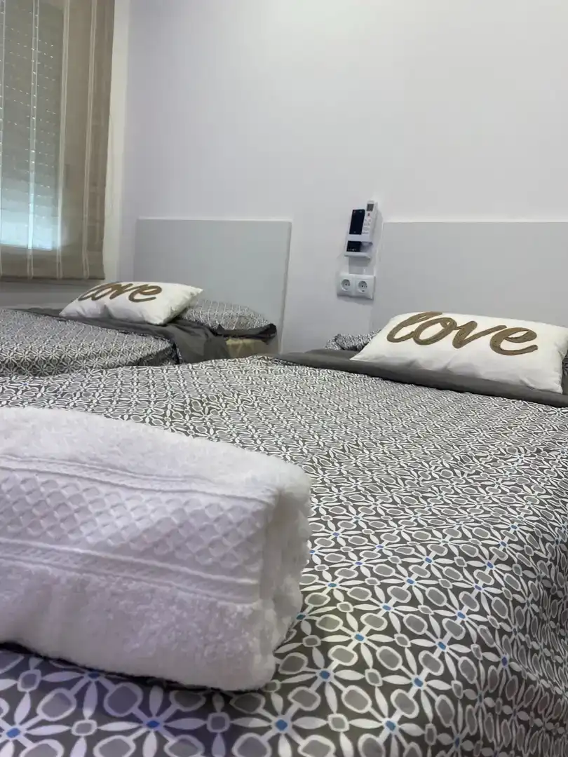 Schlafzimmer von Wohnung zur Miete in Vila-seca mit Klimaanlage und Balkon