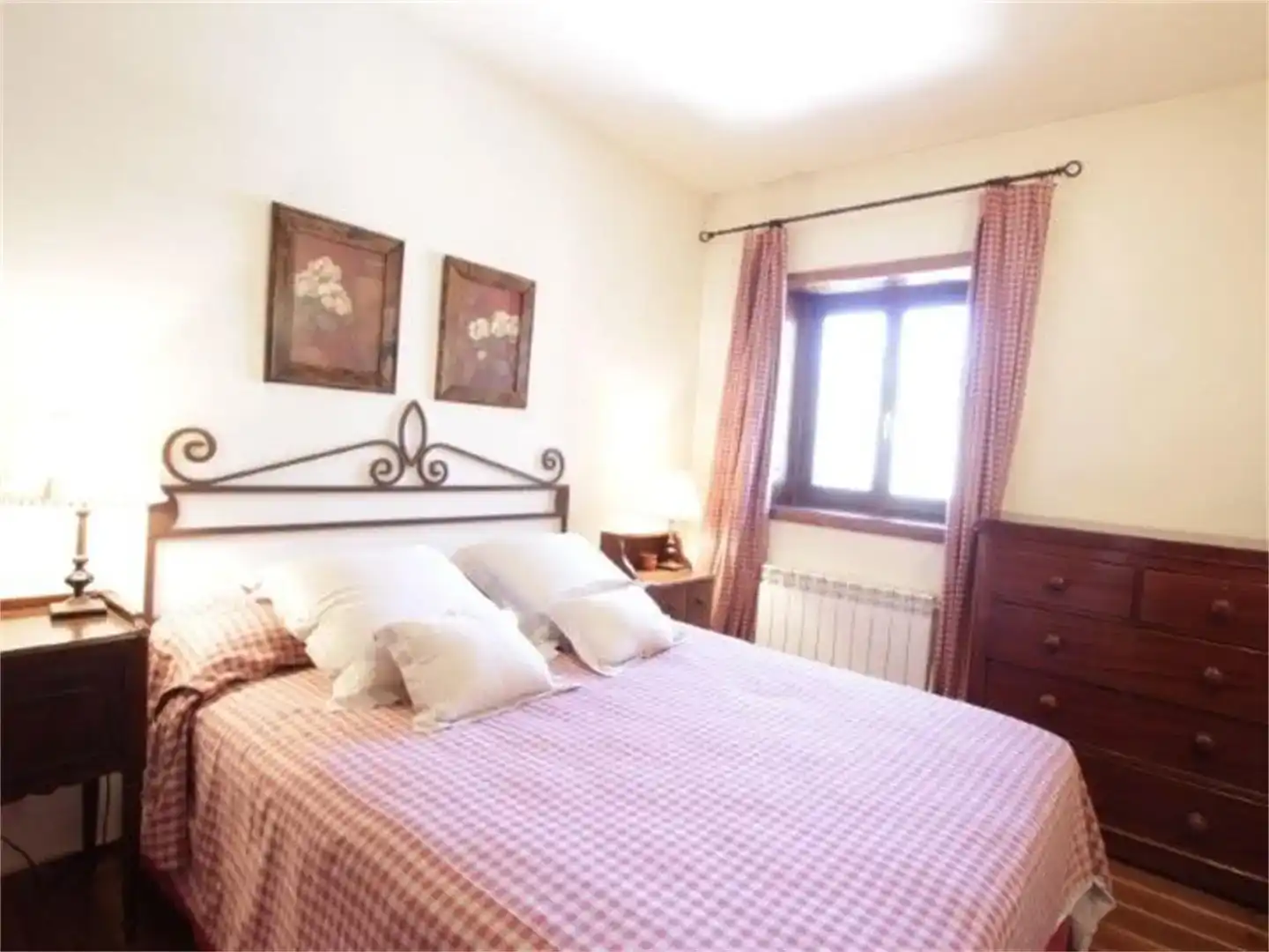 Bedroom of Flat for rent in Naut Aran  with Private garden, Parquet flooring and Storage room