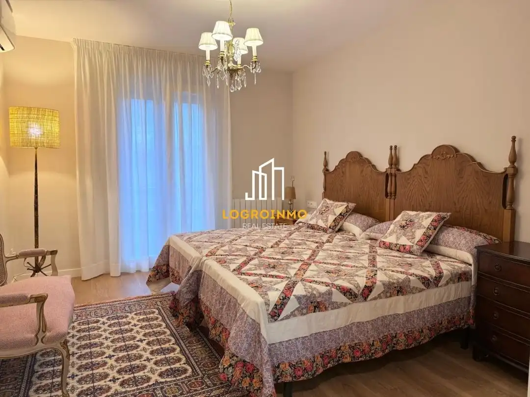 Habitación de Piso en venta en  Logroño con Aire acondicionado, Calefacción y Terraza