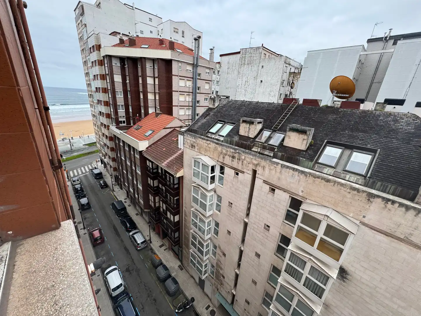 Vista exterior de Piso en venta en Gijón  con Calefacción, Terraza y Internet