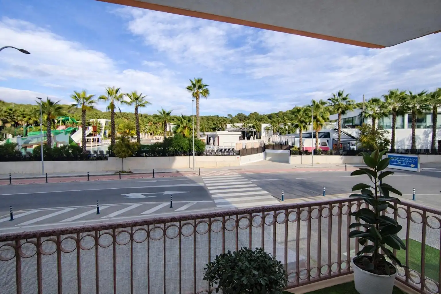 Vista exterior de Piso en venta en Salou con Terraza y Amueblado