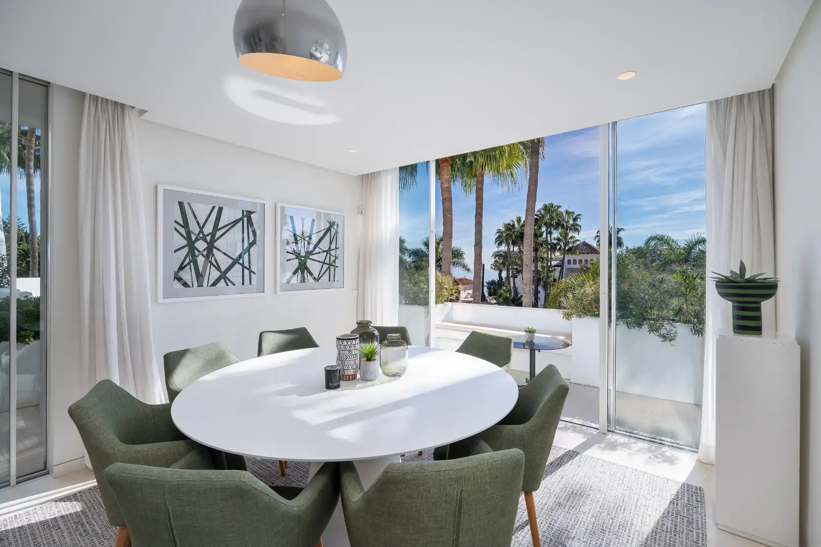 Comedor de Dúplex en venta en Marbella con Aire acondicionado, Terraza y Trastero