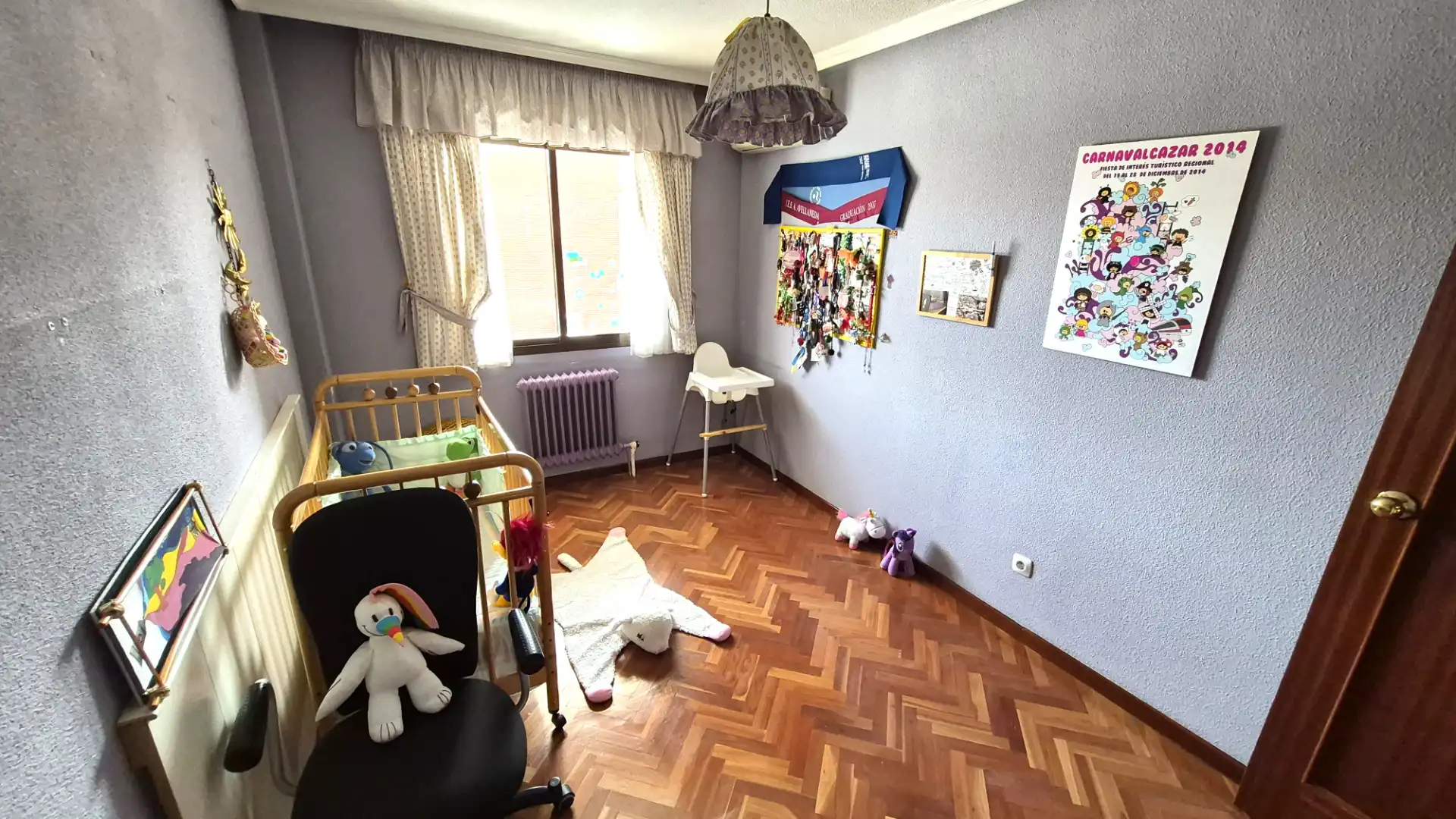 Dormitori de Casa o xalet en venda en Alcalá de Henares amb Aire condicionat, Calefacció i Parquet