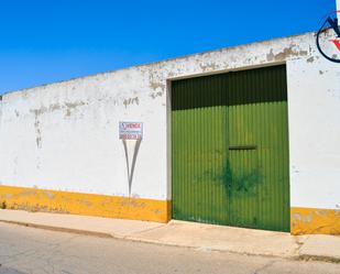 Vista exterior de Nau industrial en venda en Villafranca de los Barros