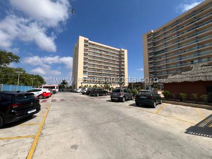 Vista exterior de Apartament en venda en Guardamar del Segura amb Terrassa i Balcó