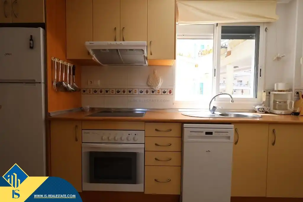 Cuina de Pis de lloguer en Orihuela amb Moblat, Forn i Rentadora