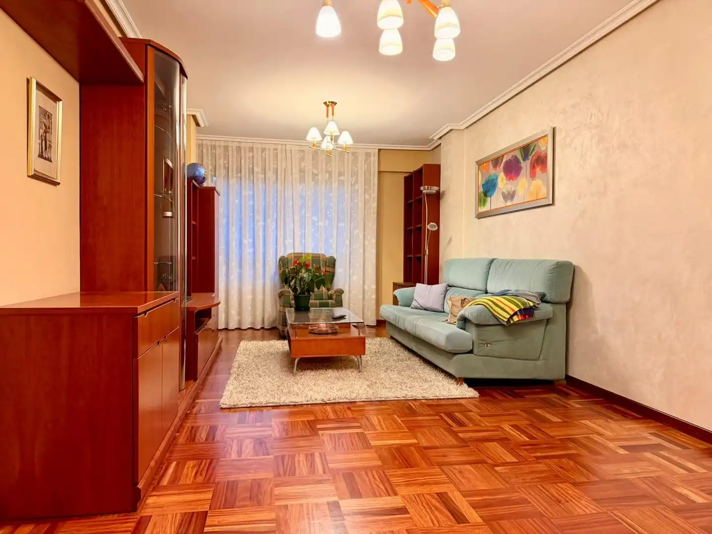 Wohnzimmer von Wohnung zur untervermieten in Illera