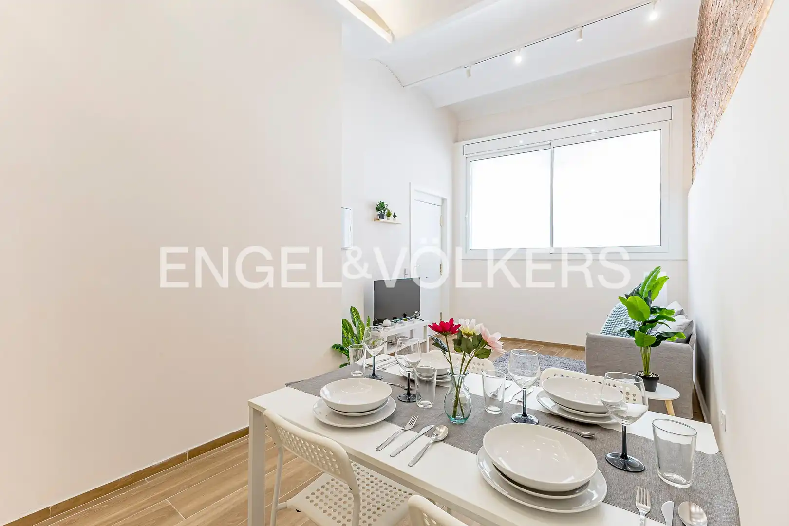 Menjador de Apartament en venda en Barcelona amb Aire condicionat i Calefacció