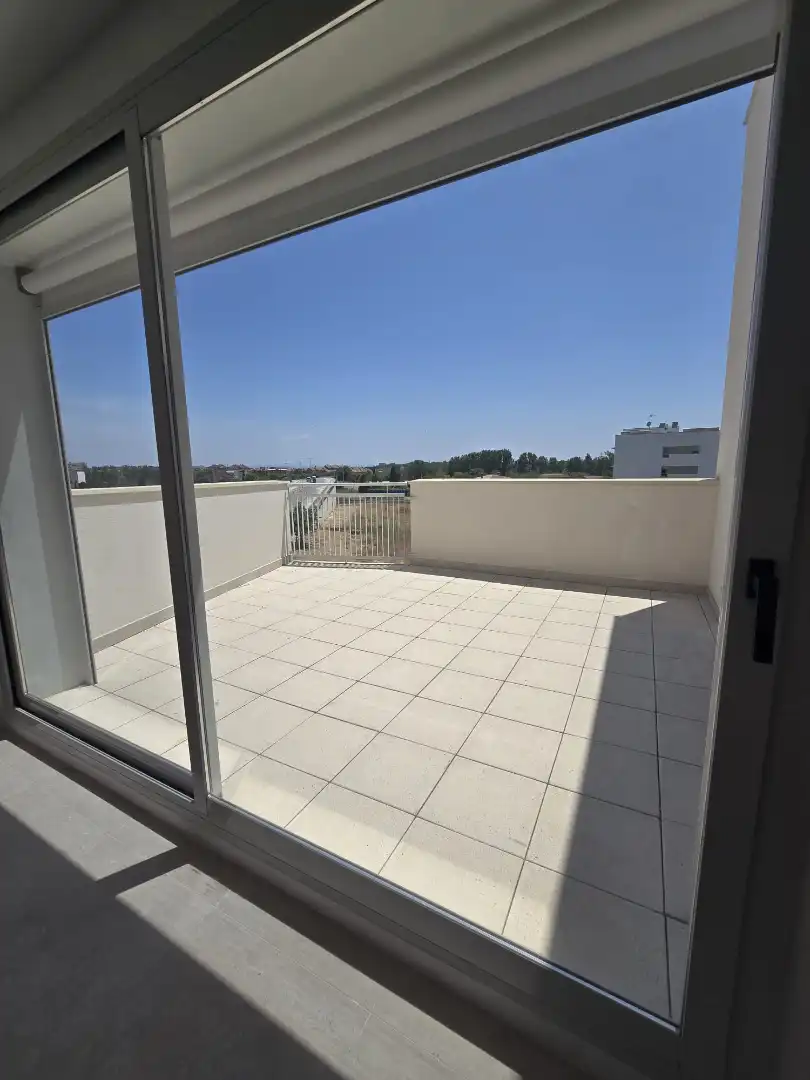 Terrace of Flat for share in Lleida  with Air Conditioner, Heating and Terrace