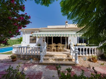 Villa avec piscine à vendre à Zona Carrefour - Urbanizaciones