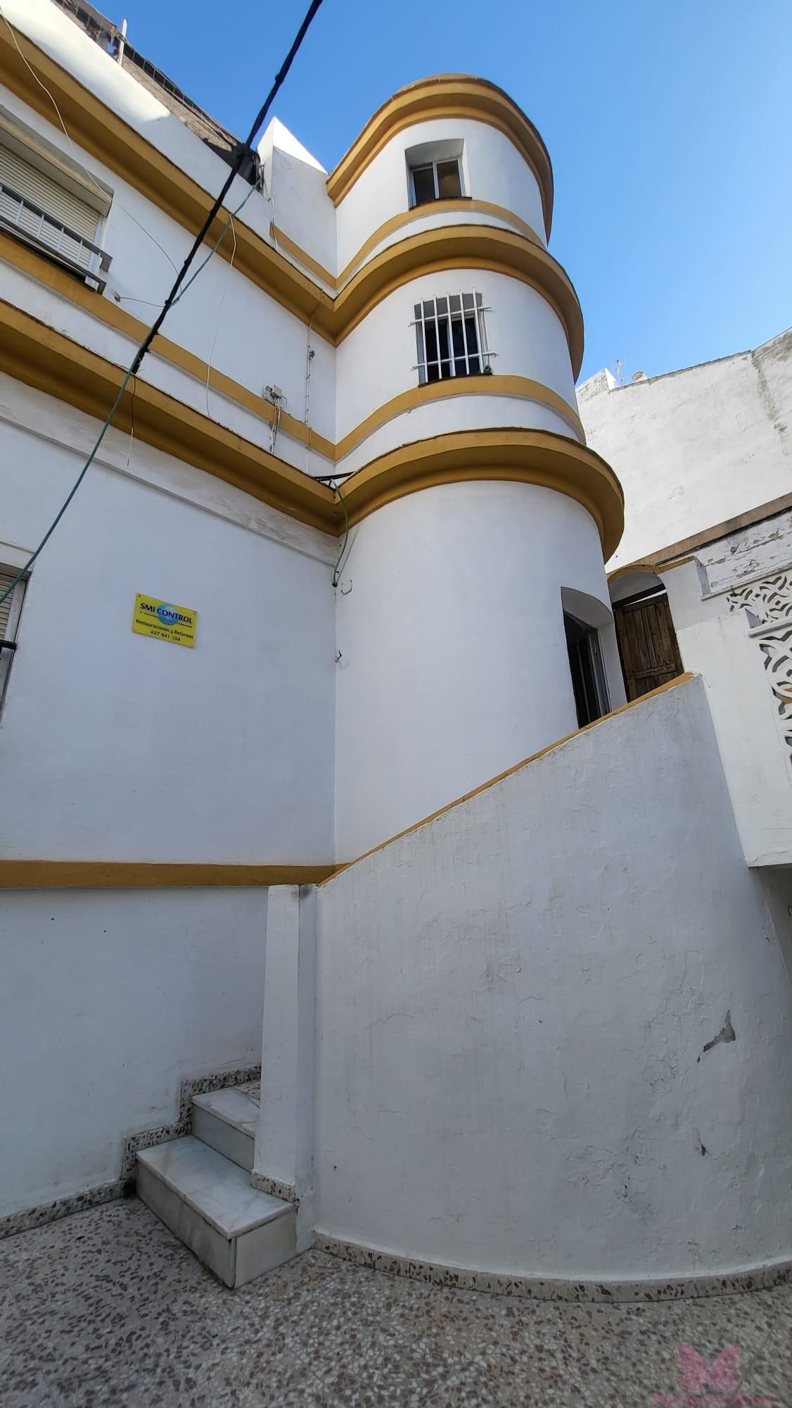 Exterior view of Building for sale in  Cádiz Capital