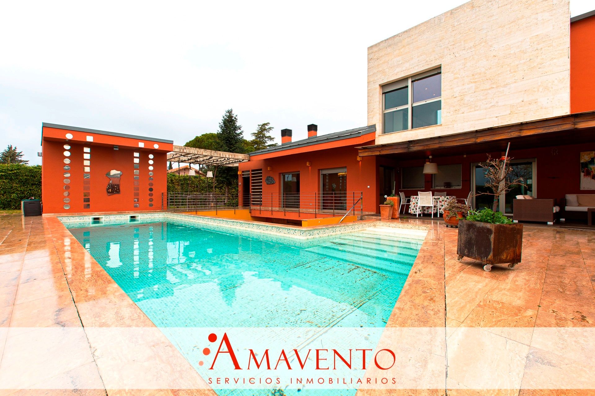 Swimming pool of House or chalet for sale in Miguelturra  with Air Conditioner, Heating and Private garden