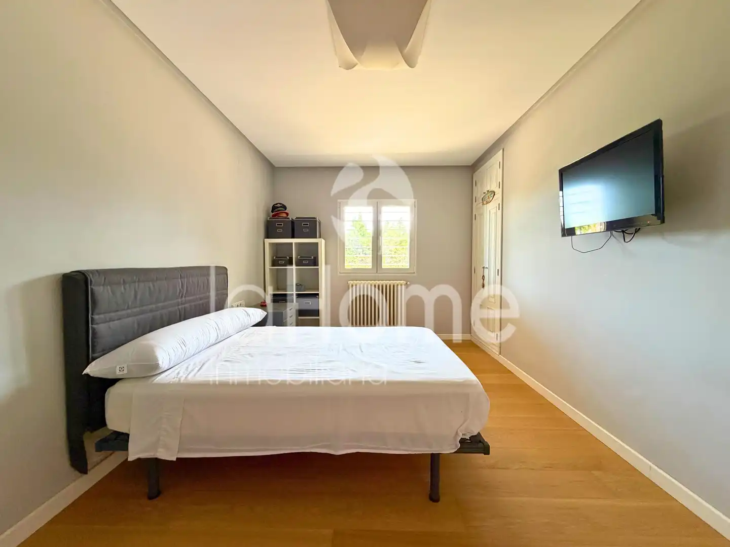 Habitación de Casa o chalet en venta en Paterna con Aire acondicionado, Calefacción y Jardín privado