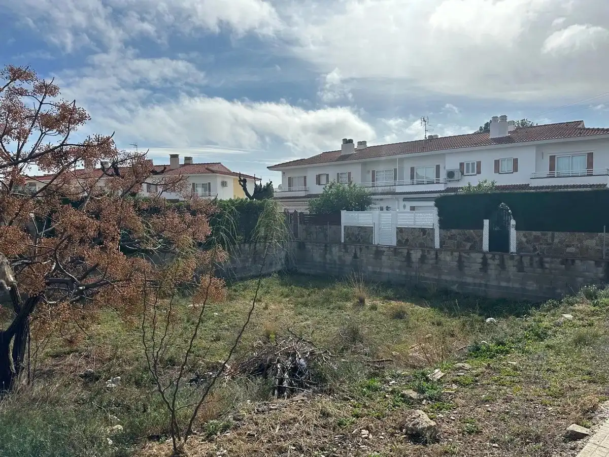 Terreno residencial en venta en Miami Platja, imagen 3