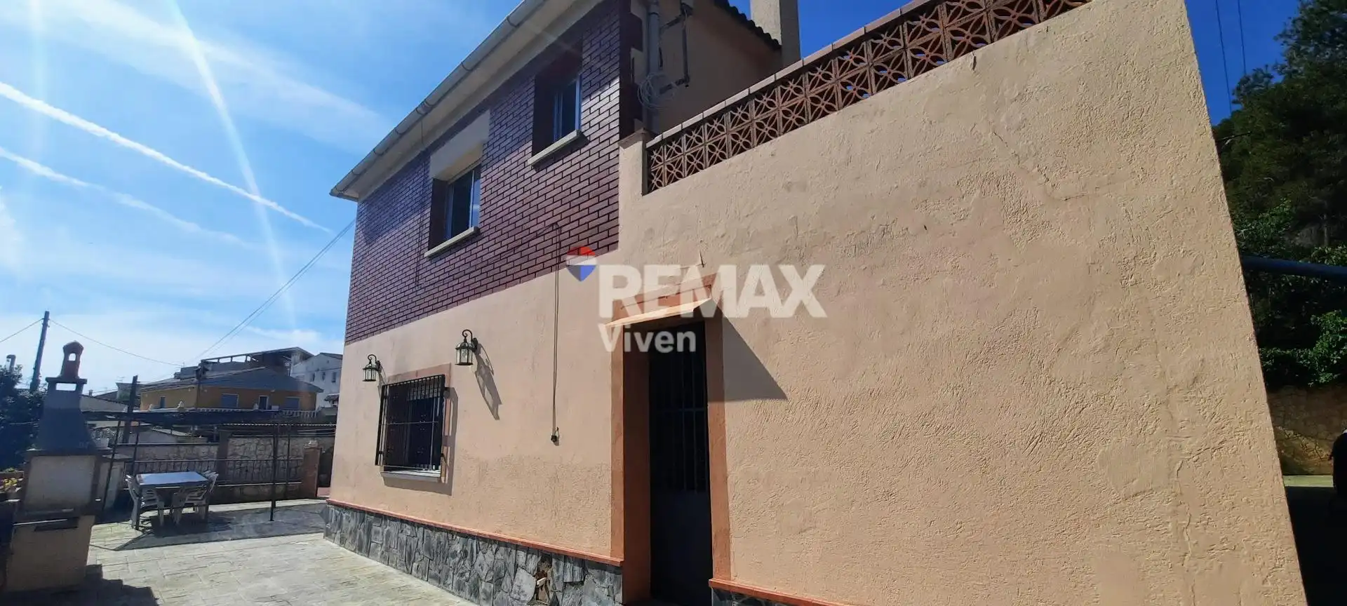 Vista exterior de Casa o xalet en venda en Cubelles amb Terrassa