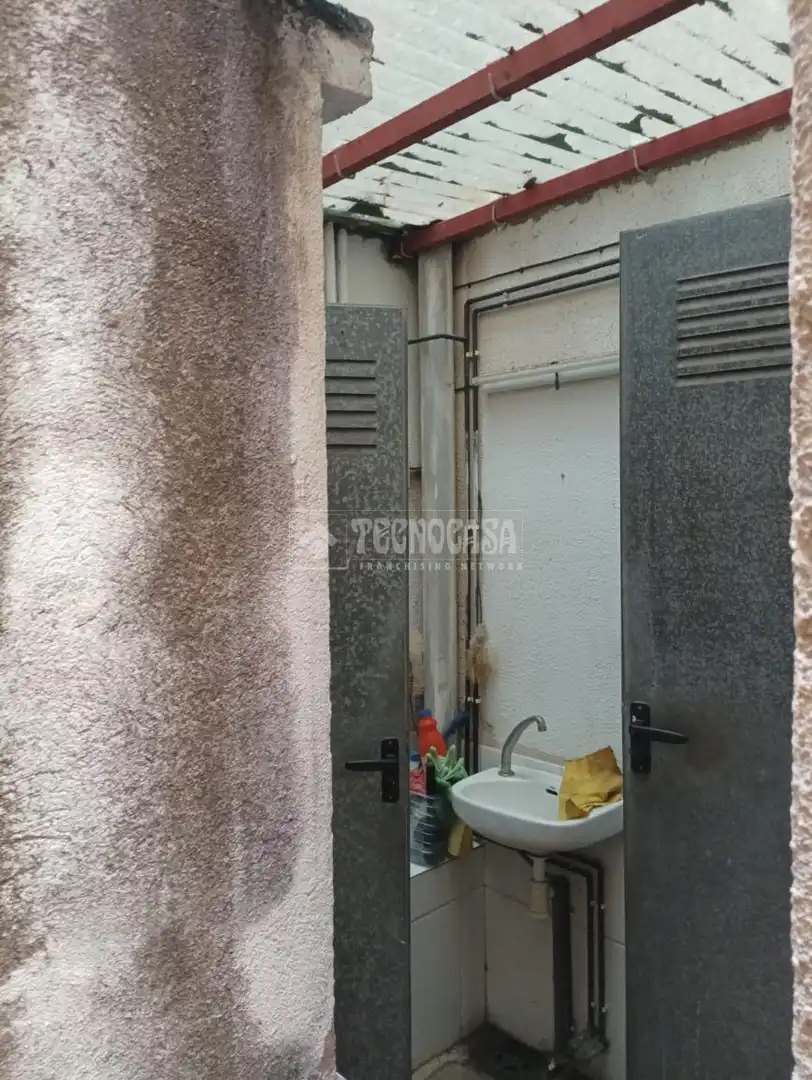 Baño de Local en venta en Badalona